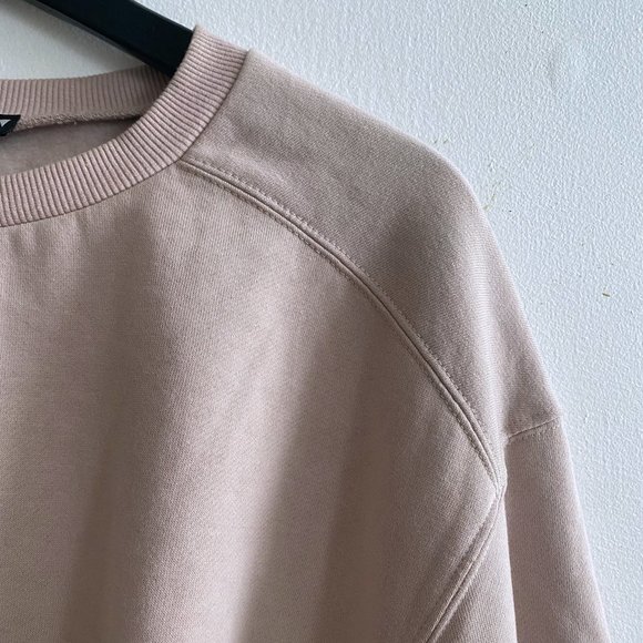 Zara Tops - ZARA - Pale pink cropped sweatshirt